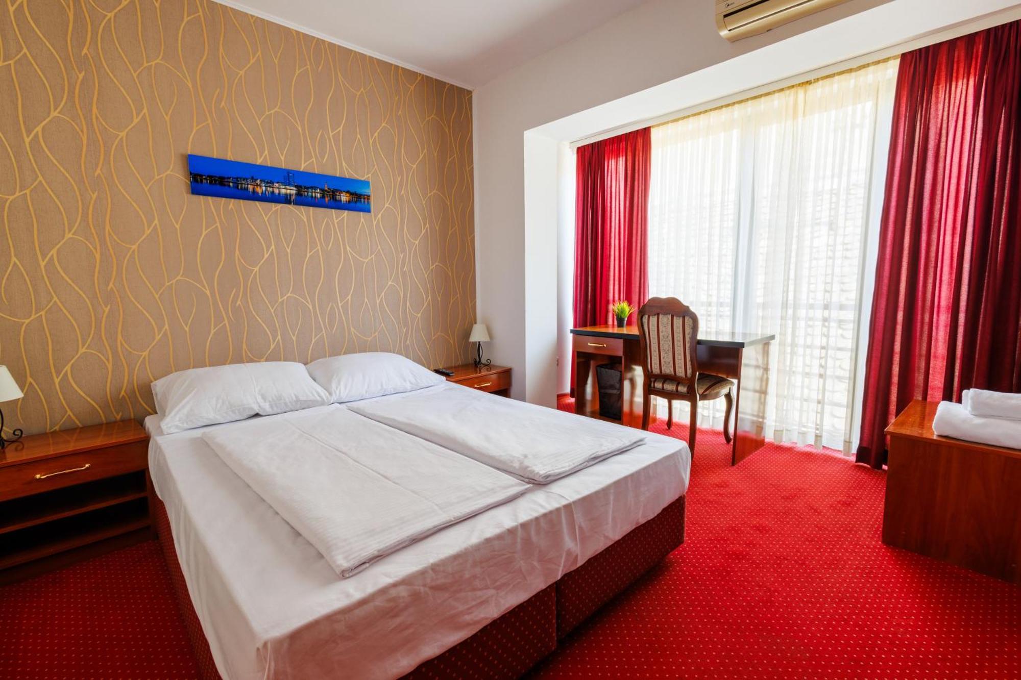 Pansion Strossmayer Осиек Экстерьер фото
