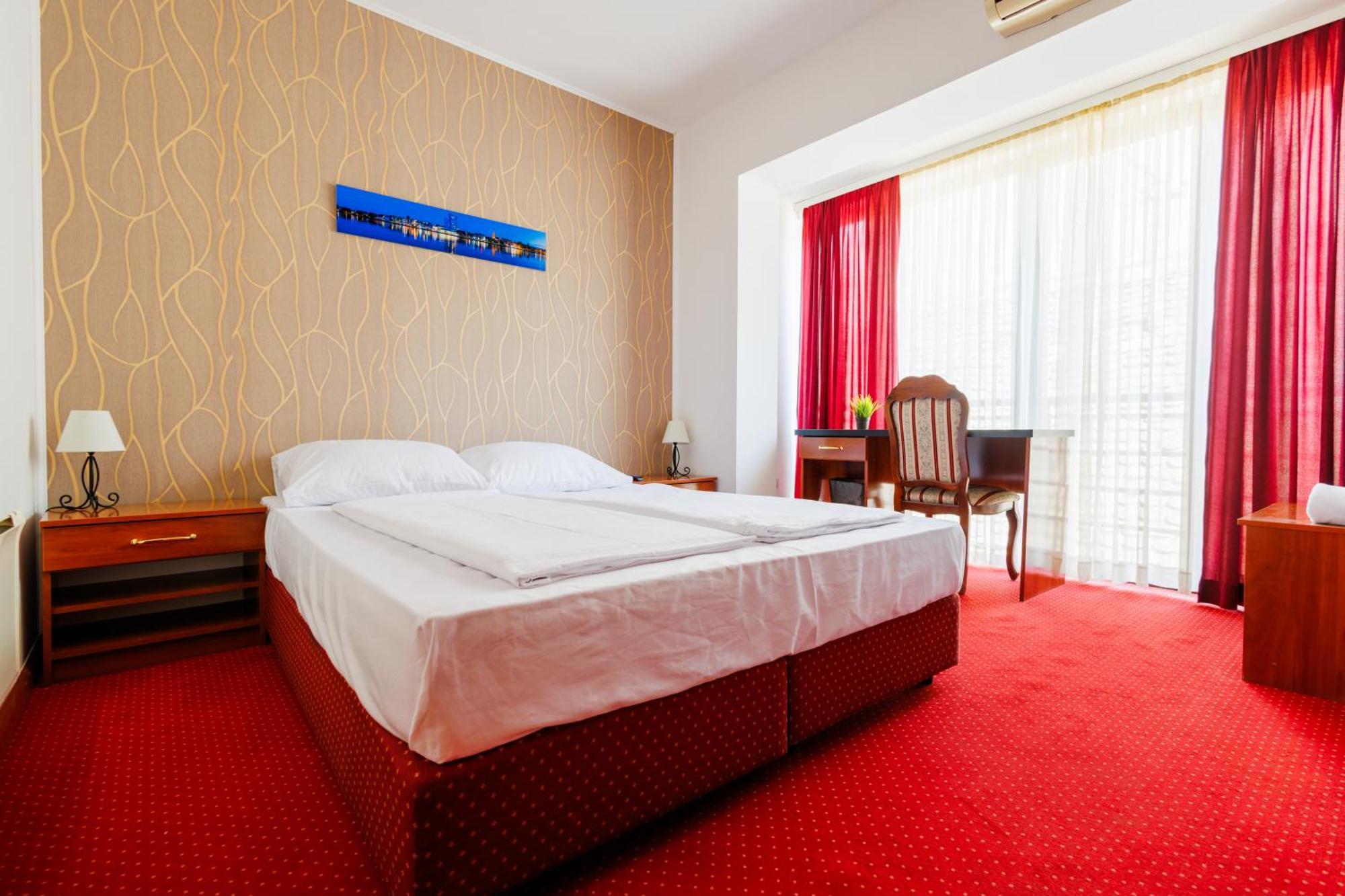 Pansion Strossmayer Осиек Экстерьер фото
